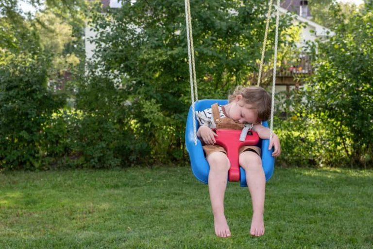 Easy and practical ideas of Installing a Swing Set