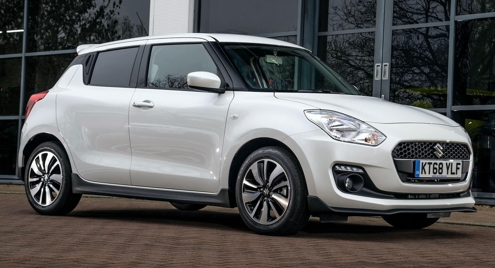 Accelerate Your Dreams with West Coast Auto’s High-Performance Vehicles!